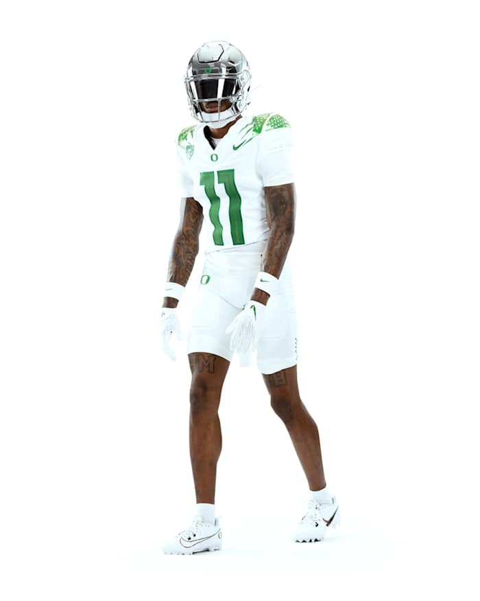 Oregon Ducks vs. Texas Tech Uniforms 2